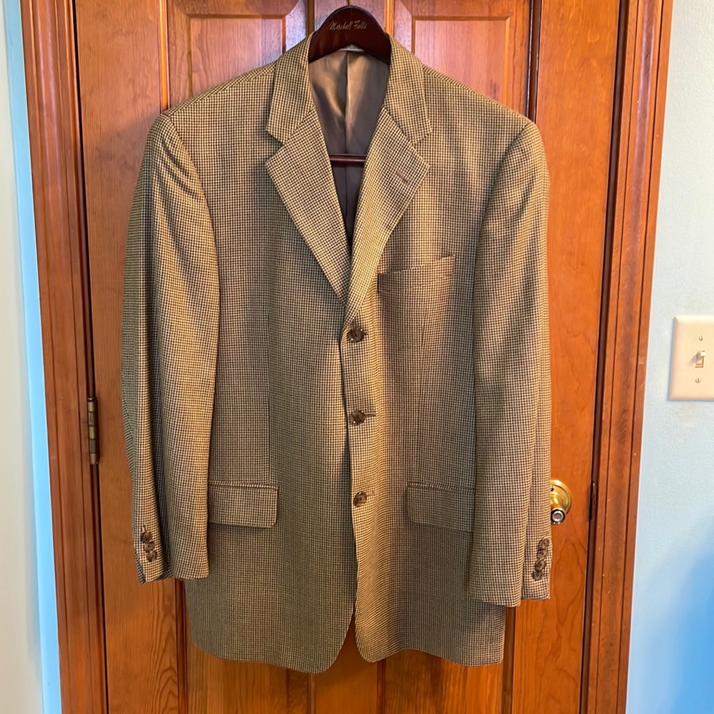 Vintage men’s silk/wool blazer size 40R